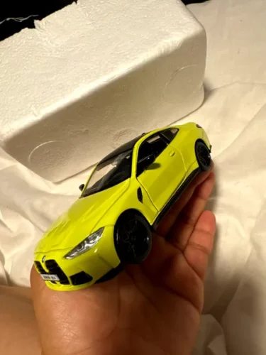 BMW M4 Miniatura Realista Para Colecionadores photo review