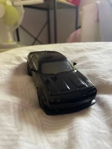 Dodge Challenger Hellcat Miniatura Para Colecionadores photo review