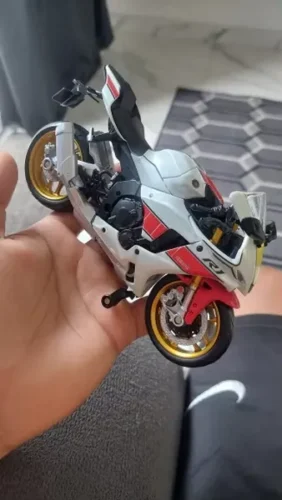 Yamaha R1M Moto Miniatura Realista photo review