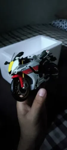 Yamaha R1M Moto Miniatura Realista photo review