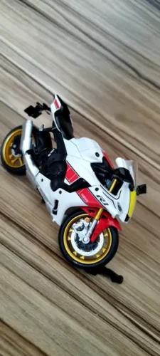 Yamaha R1M Moto Miniatura Realista photo review